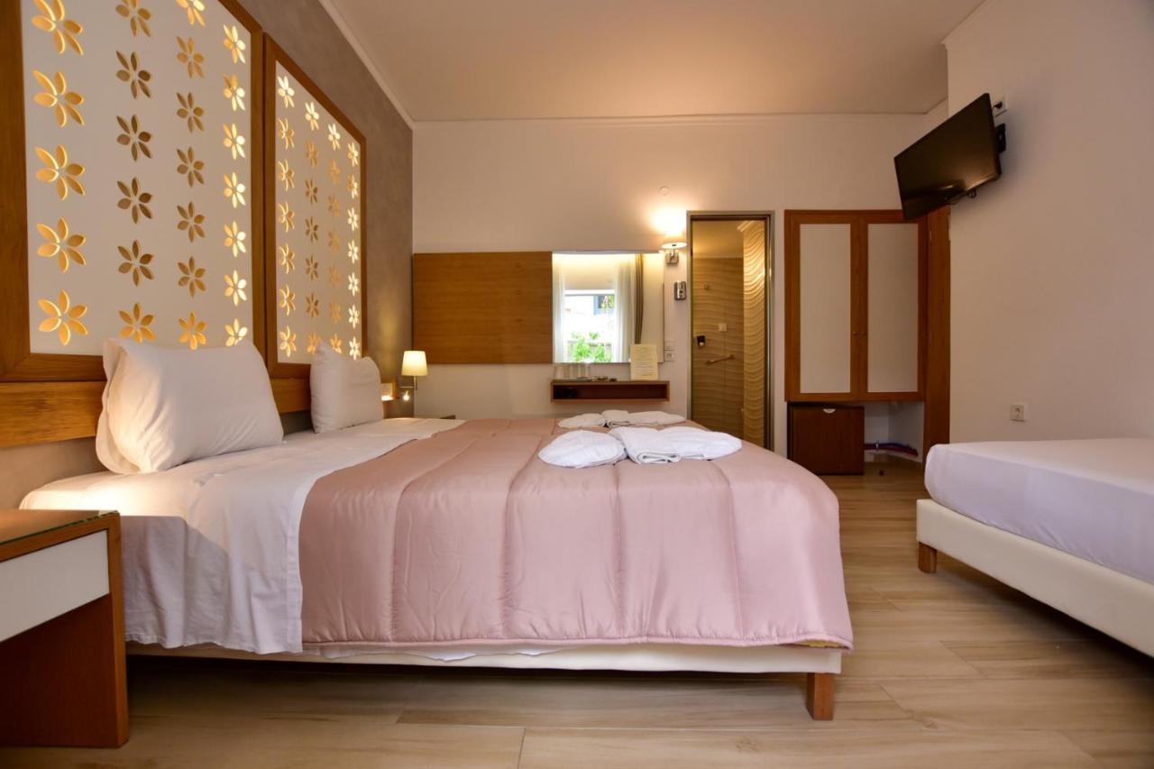 Hotel Aghas Paleochora Eksteriør billede