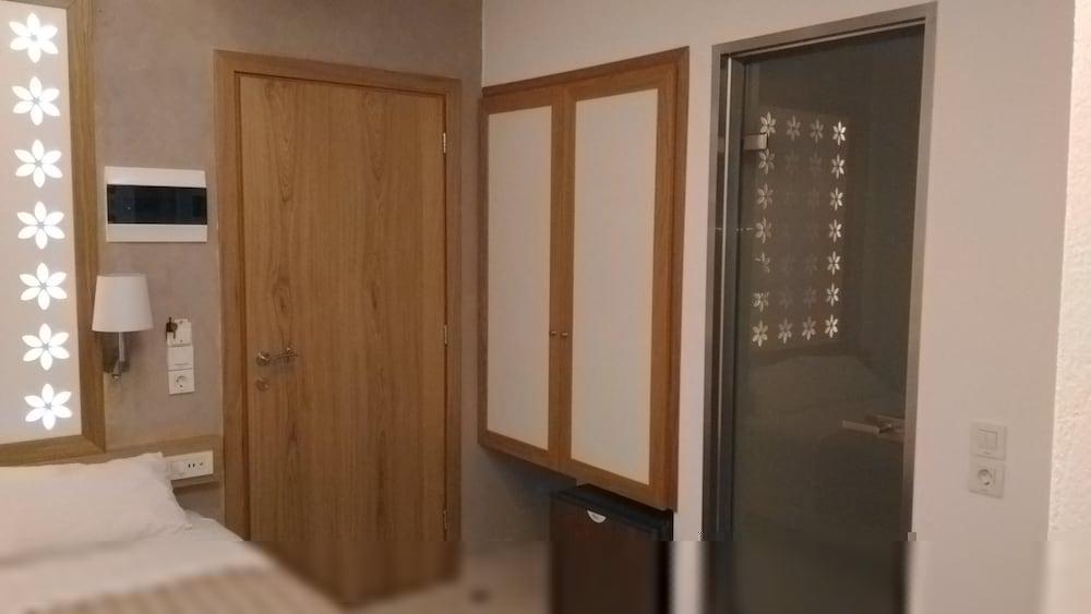 Hotel Aghas Paleochora Eksteriør billede